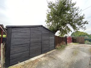 Detached Timber Garage- click for photo gallery